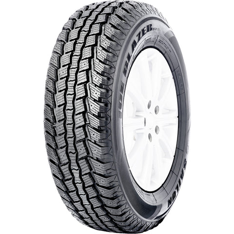 Ice Blazer Wst2 Lt 245/60R18 Naast maasturile